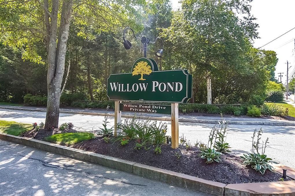 Willow Pond Condominiums